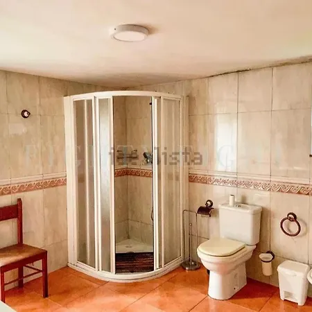 Casa Amigos De * Adelán